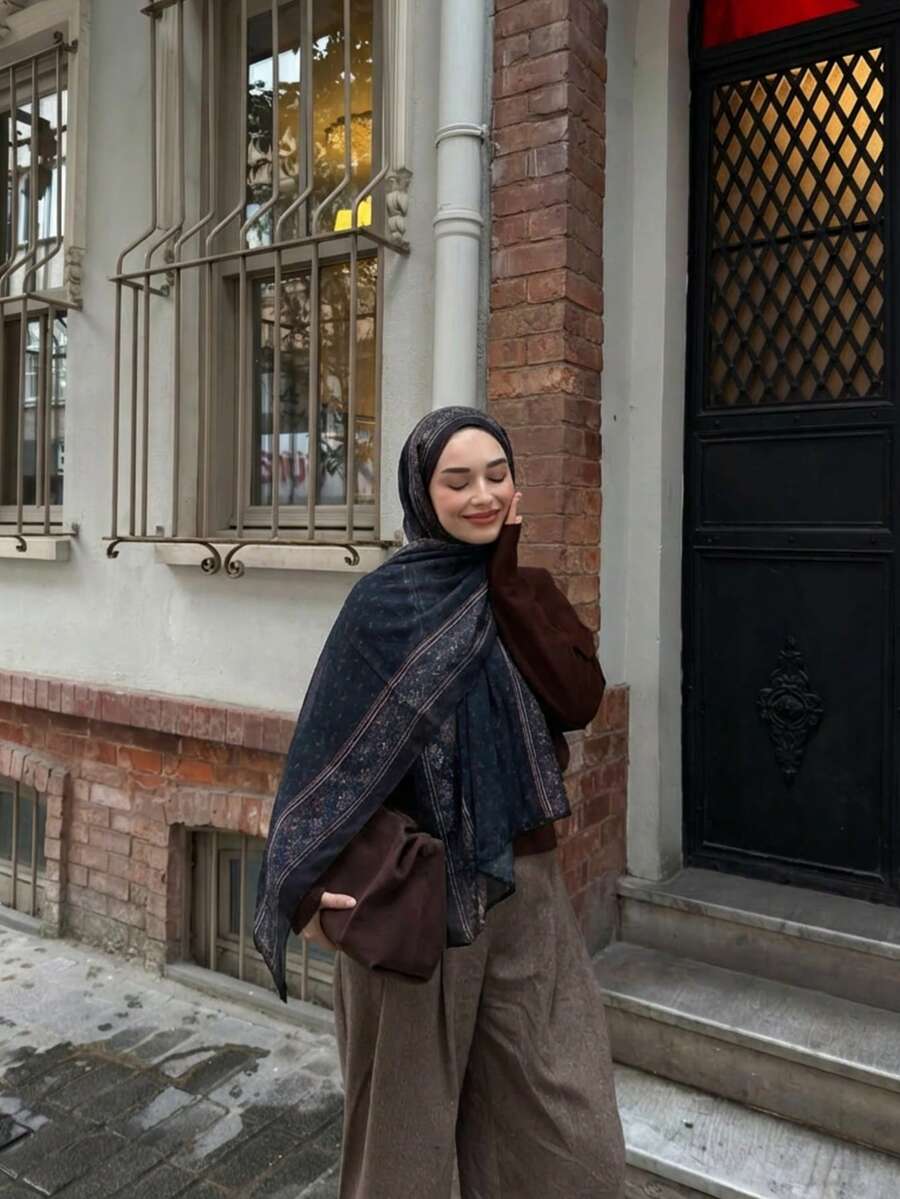 1pc Women's Bohemian Gradient Lightweight Breathable Chiffon Single-Sided Printed Hijab, Autumn/Winter Street Style Scarf, Suitable For Daily Wear,Accessories,Beach Towel