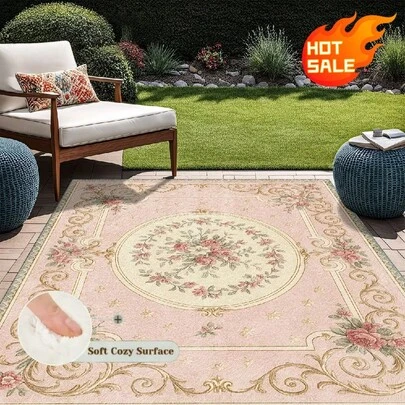 سجادة أساس الورد الرجعية | مع خلفية وردية فاتحة، مزينة بزهور الورد الرقيقة وأنماط العشب المجعد الذهبي، تصميم عنقود الزهور المركزي الدائري، أناقة وأسلوب رومانسي بشكل عام، مليء بسحر الكلاسيكية الأوروبية، مناسب لغرف المعيشة