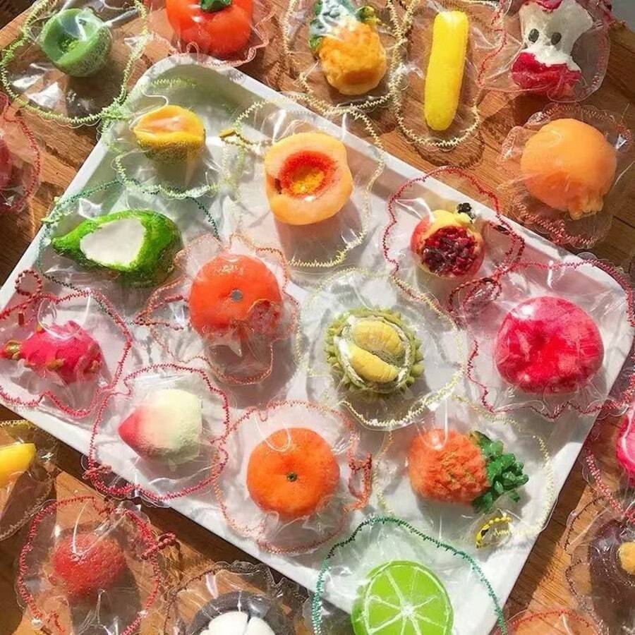 Hyper-Realistic Soft Squishable Stress Relief Toy, Apple, Orange, Persimmon Fruit Squishy Slow Rebound Squeeze Toy - Multicolor - View 1
