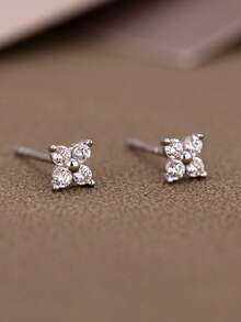 1 Pair Fashionable New Lucky Four-Leaf Clover Mini Stud Earrings, Delicate Minimalist Elegant Earrings For Ear Piercing - Earrings - View 7