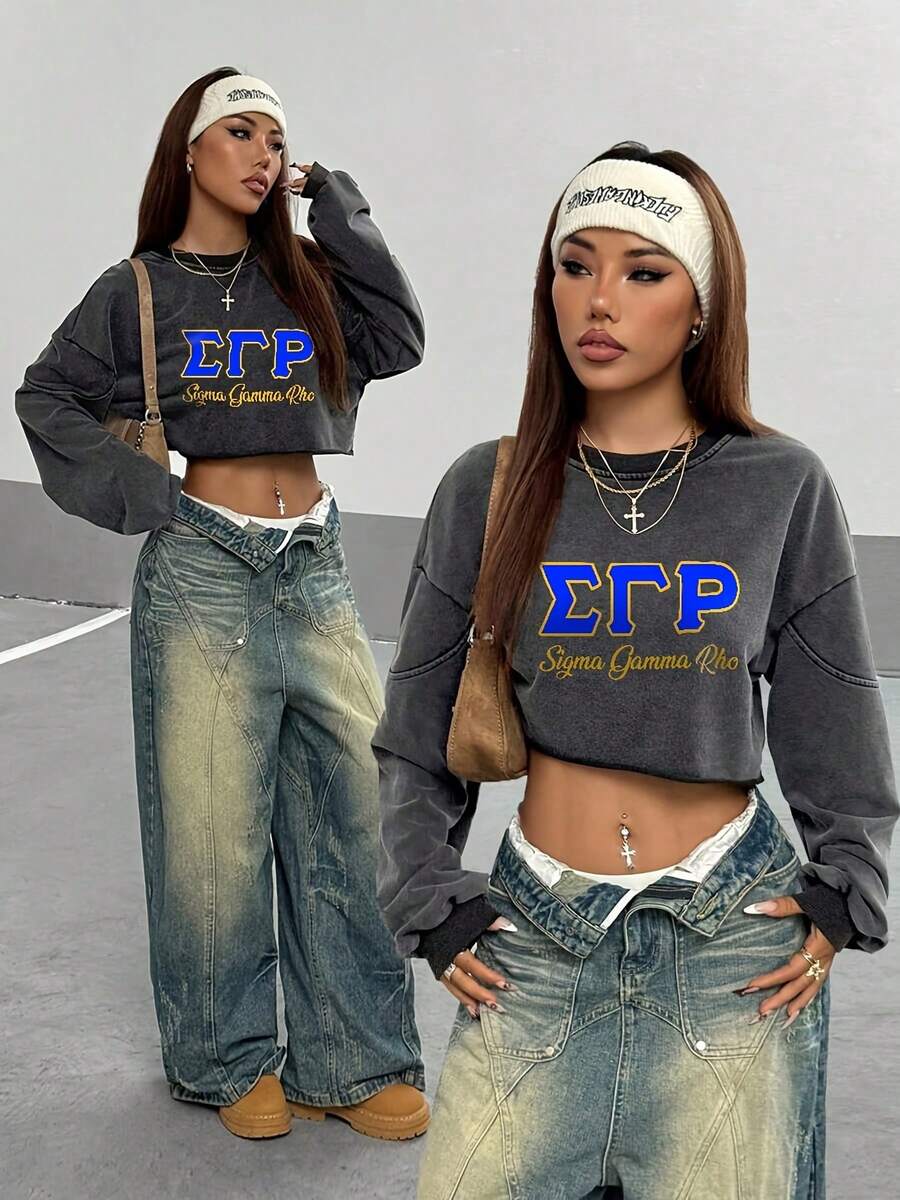 Sigma Gamma Rho Sorority Crop Sweatshirt With Blue Yellow Text - Long Brown Hair, Layered Jewelry, High-Waisted Light-Washed Wide-Leg Jeans, Casual  Denim Outfit For Women - Perfect For Sigma Gamma Rho Events, Sorority Gatherings, Everyday Style- Spring Clothes - Easter Sweatshirt For Women - Summer Outfits For Women - Hoodies For Women -Women's Tops - 深灰 - 查看 1