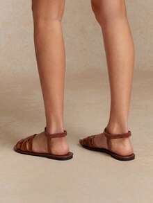 Tropiscape 2025 新款夏季编织皮革系带平底凉鞋，带扣，适合女性；女士踝带平底凉鞋，黑色穆勒鞋，优雅绒面休闲鞋；夏季露趾拖鞋；系带凉鞋 - 棕色 - 查看 4