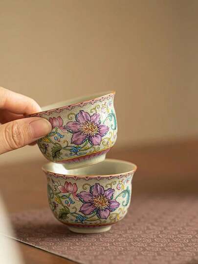 1 pieza/2 piezas/4 piezas Taza de té de cerámica con decoración floral pintada a mano, hermosa taza maestra floral, taza de té, taza de té estilo Kung Fu con pétalos, taza de té saludable para el hogar, regalo de cumpleaños, regalo festivo, regalo de pareja, regalo del Día de la Madre, regalo del Día del Padre, regalo de boda