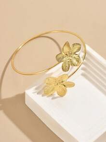 1pc Exaggerated Geometric Floral Cuff Bracelet For Women, Luxurious Style - Flowers - View 4