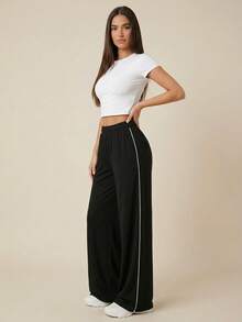 Women Pocket Detailed And Side Contrast Piping Detailed Wide Leg Pant Sweatpant - Black - View 4
