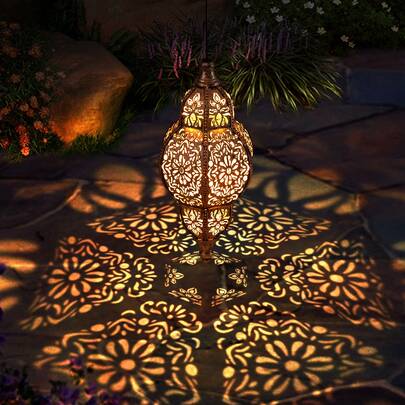 Outdoor Decorative Solar Light, Waterproof Metal Wall Mounted Lantern, Antique Copper Hollow Solar Light, Suitable For Outdoor Terrace, Channel, Courtyard, Front Porch, Backyard Garden Decoration