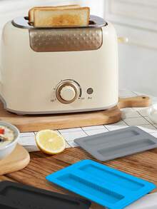 1PC Silicone Dust Cover Suitable For Different Toasters: Soft And Perfectly Compatible With Various Toasters. Dust Cover Silicone Toaster Top Cover. Home And Daily Necessities, Convenient And Practical, Beautiful And Practical, Sturdy And Durable. Household Goods - Multicolor - View 2