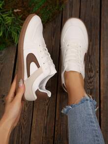 Women's Striped Iconic Gum Sole Retro Streetwear Contrast Color OG Sneakers - Classic, Casual And Versatile Must-Have Shoes For Spring And Summer, Easter, Valentine's Day Gift - Khaki - View 4
