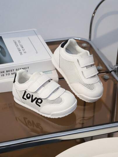1 Pair Infant/Toddler Casual Sports Shoes, Soft Breathable Mesh + Comfortable Black & White Leather, Love Letter Design, Round Toe Soft Non-Slip Fashionable Cute Sneakers, Suitable For Daily, Leisure, School, Sports, Spring/Autumn New Arrival