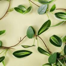 10/20/30/60pcs, Plant Climbing Wall Clamps, Self-Adhesive Hook Rattan Traction Invisible Bracket Support Line Fixation, Green Leaf Simulated Garden Wall Clamps ﻿ - Multiple Styles - View 8