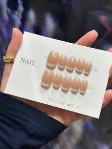 10片装高端极简珍珠白法式美甲贴纸，手工制作，全覆盖方形中长指甲贴片，亮面，自然裸色和白色，鸭嘴形，优雅度假风，适合女性和女孩日常及派对佩戴，全覆盖式按压指甲贴片 - 彩色 - 查看 5