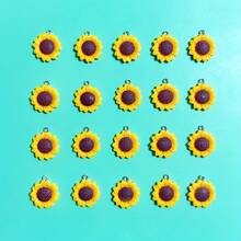 5/10/20pcs Exquisite Sunflower Flower Suitable For Handmade Jewelry Pendant, Earrings, Necklace, Bracelet, Bag Charm, Resin Craft Accessories - Sunflower - View 2