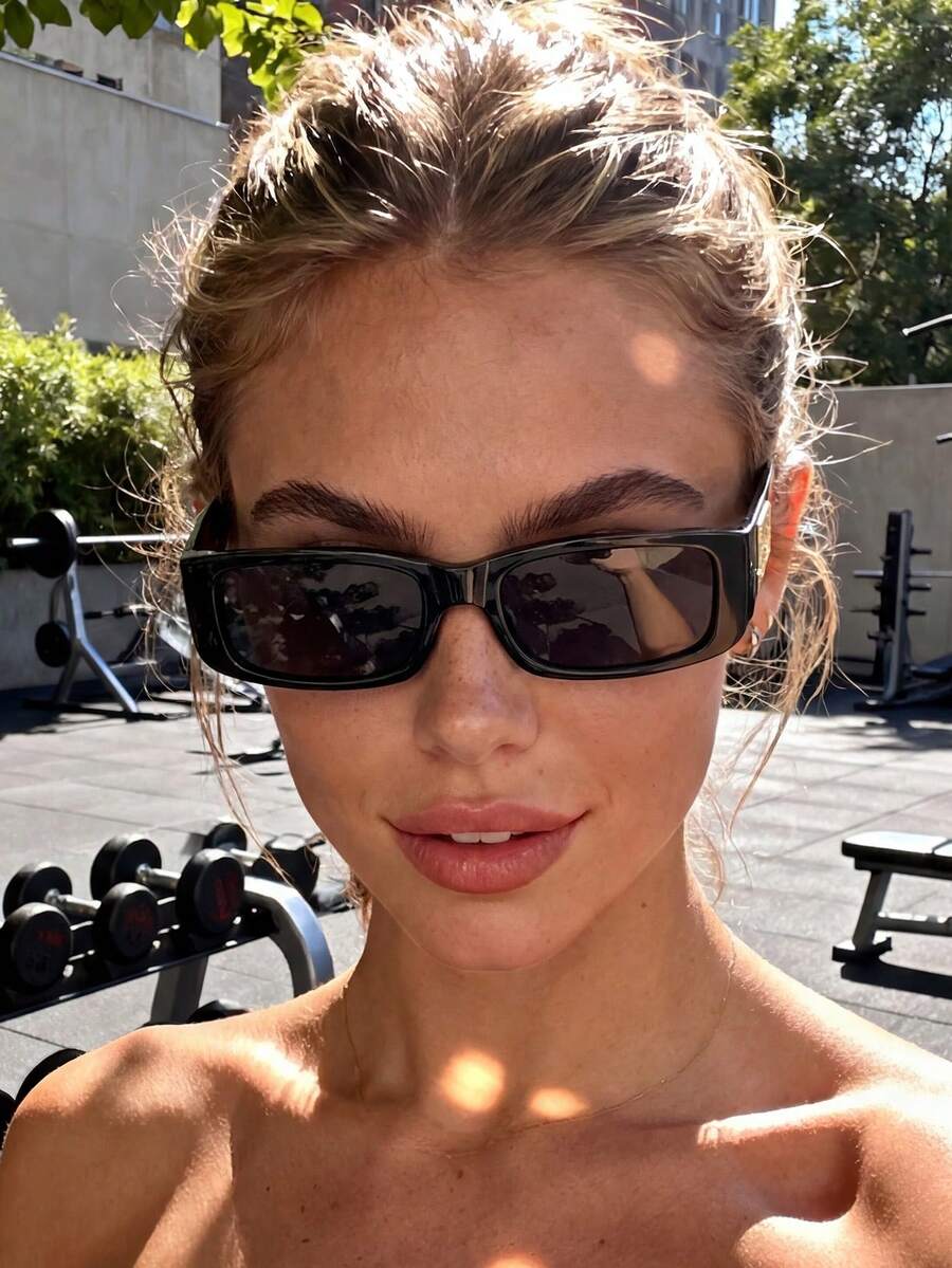 1 Pair Unisex Rectangular Small Frame Personalized Retro Decorated Temples, Versatile Fashionable Street Style High-End Fashion Glasses - Black - View 1