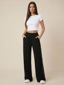 Women Pocket Detailed And Side Contrast Piping Detailed Wide Leg Pant Sweatpant - Black - View 8