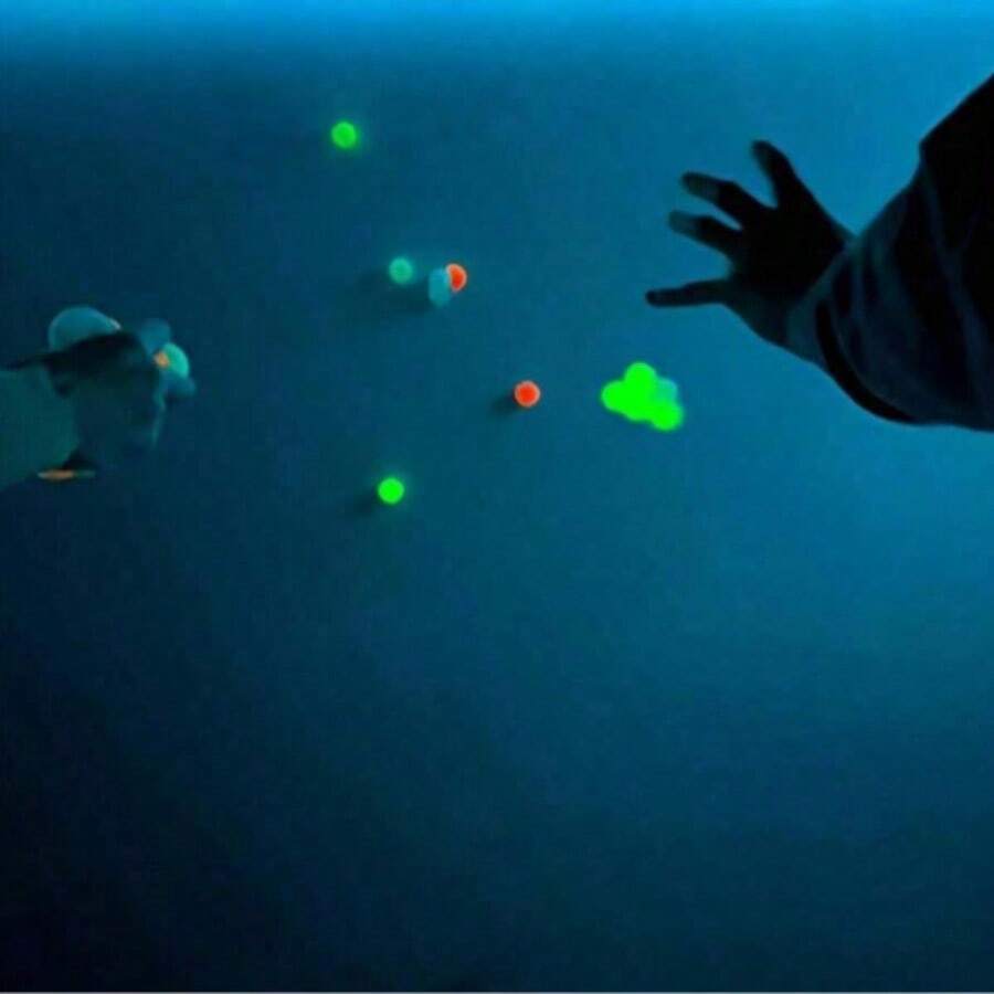 1/2/4/6个装夜光天花板球、发光球、粘性墙球、散装粘性发光球