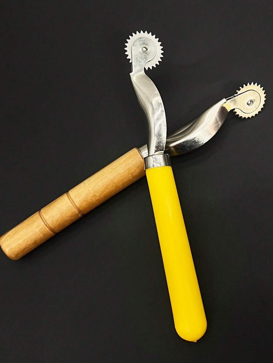 2 piezas Rueda de marcado, Rueda de tela, Mango de plástico y mango de bambú Rueda de marcado, Rueda de tela con dientes de acero completo, Rueda de espaciado Escariador Rueda de marcado, Mango de bambú + Mango de plástico amarillo - Rueda de marcado de posicionamiento de cuero - Ver 1