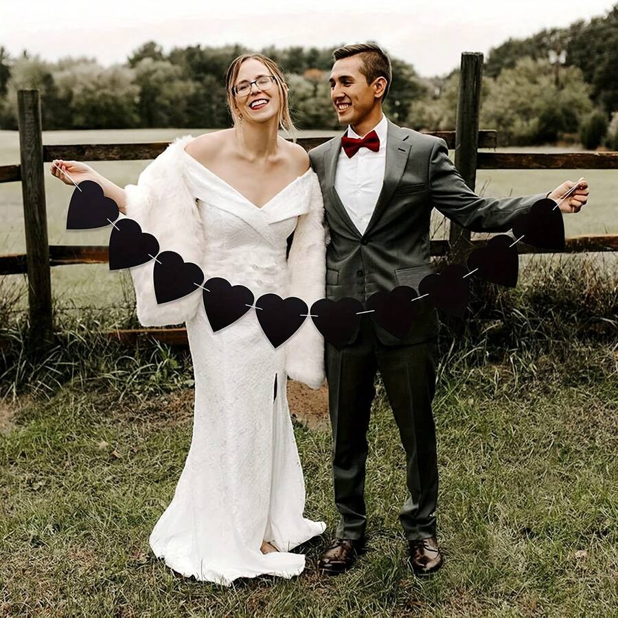 10/20个黑色毛毡心形花环，哥特式婚礼装饰，婚礼横幅，适用于哥特式装饰、告别会、结婚纪念日、派对装饰、生日派对、聚会、房间装饰、家居装饰、墙面装饰、教室装饰、庭院花园装饰 - A - 查看 1