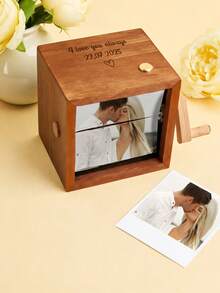 1件定制手摇式相册，个性化翻页动画，带灯光和音乐的机械相册，家居装饰，迷你照片翻页相框，生日、周年纪念日、情人节、母亲节、父亲节、圣诞节等节日送给妈妈、爸爸、情侣、家人的礼物 - 客製化圖片+文字 - 查看 2