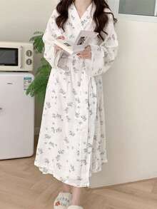 Lightweight Spring Robe/Sleepwear, Floral Print Sheer Robe/Kimono, Minimalist European Style, Long Sleeve, V-Neck, With Pockets, Comfortable Women's Loungewear Robe, Suitable For Spring, Summer, Autumn, Wedding Favor, Home & Bathroom, Best Gift For Daughter/Family - Multicolor - View 17