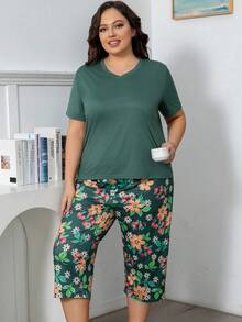 Bộ đồ ngủ ngắn tay cổ chữ V cỡ lớn dành cho nữ, quần lửng in hoa thời trang. - màu xanh lá - Xem 3