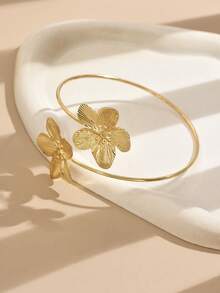 1pc Exaggerated Geometric Floral Cuff Bracelet For Women, Luxurious Style - Flowers - View 2