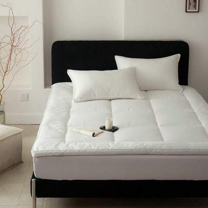 1pc All-Season Tatami Soft Mattress Pad, Solid Color Machine Washable, Suitable For Daily Life, Student Dorm, College Apartment, RV, Rental House, Clean And Tidy