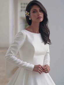 Vestido de novia elegante y lujoso de manga larga de satén con arco desmontable, Silueta de línea de barrido-tren, vestido de novia minimalista pero sofisticado para la ceremonia de boda, celebración de Navidad, fiesta de Halloween, evento de compromiso, noche de baile, gala de cumpleaños y ocasiones formales, vestidos de novia para la novia, elegante y cómodo, vestido de novia, vestidos formales para las mujeres, adecuado para la boda, fiesta, vestido después de la fiesta, fiesta de cóctel, novia, ocasiones formales, vestido de cena, vestido de baile, fiesta de cumpleaños, celebración - Blanco - Ver 4