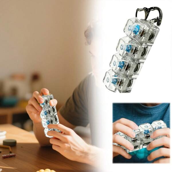 4-Key Mechanical Keyboard Keychain - Featuring Crisp Clicking Sound, Helps Relieve Stress For Daily Use And Travel