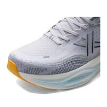 XTEP Zapatillas deportivas para correr de uso diario y al aire libre de la colección Primavera/Verano 2026 Flowing Cloud MAX para hombres, 974219110012 Gris Claro/Azul Escénico - Gris claro de luna/Azul Jingyuan - Ver 7