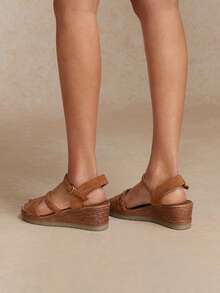 Tropiscape Damen Keilabsatz Sandalen in Große Größen, High Heels 2025 Sommer Neue Mode Fairy Style Einfarbig Urlaub Boho Cottagecore, Sommer Outfit - Braun - Übersicht 4