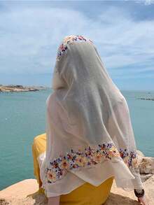 1pc Summer Sunscreen Desert Windproof Head Wrap: Elegant Flower Embroidery Scarf Classic Solid Color Shawl Casual Bandana - Desert Tour Chiffon Shawl, Beach Scarf, Thin Vacation Wrap For Women Boho Bandana,Hair Band,Head Band Ideal For Dressing Up Your Look - 彩色 - 查看 6