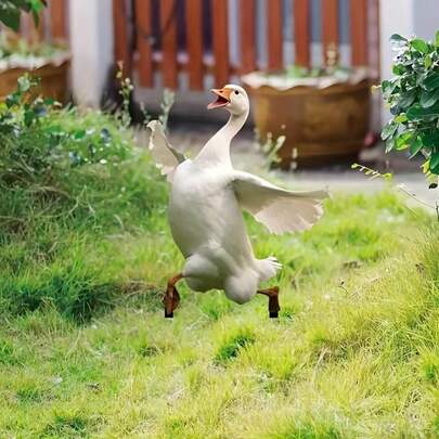 Cute Goose-Shaped 2D Acrylic Flat Garden Stake For Outdoor Courtyard Decoration, Adds A Touch Of American Rustic Style.