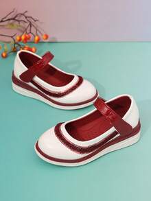 1 đôi giày Oxford quấn quanh cổ thời trang mới cho bé gái, chất liệu khăn tắm, thêu sequin, đế mềm chống trơn trượt, giày công chúa đa năng, phối cùng váy công chúa dễ thương. - Đỏ - Xem 4