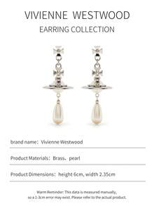 Vivienne Westwood Bông tai hình giọt nước đính ngọc trai hình sao Thổ, chất liệu bạc, đồng thau, đính đá lấp lánh. - Bạc - Xem 3