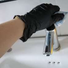10/20/50/100pcs Black Disposable Gloves, For Household Cleaning, One-Time Use Cleaning Gloves, Suitable For Kitchen & Home Cleaning (Hot Selling Size S/M/L/XL) - Black - View 7