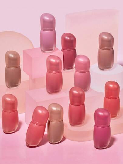  Nawilżający błyszczyk do ust Etude'S Hydrating Lip Gloss charakteryzuje się lekką formułą, która zapewnia puszyste, promienne wykończenie, długotrwały kolor i nie rozmazuje się. Precyzyjny aplikator gładko się rozprowadza, tworząc naturalne, warstwowe kolory idealnie dopasowane do odcienia skóry. Dostępny w różnych, uniwersalnych odcieniach.