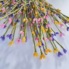 6支多色混纺手工扭曲高仿真柔和色调泡沫+金属丝结构复活节人造珠枝；清新春日，实心花枝设计+天然逼真的人造浆果枝，是手工DIY装饰、花枝摆设、春季装饰、复活节展示、花环点缀、花瓶插花和家居美化的理想之选。 - 彩色 - 查看 9