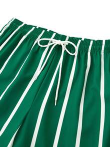 1 chiếc quần short nam kẻ sọc kiểu dáng thường ngày, thích hợp mặc đi biển vào mùa hè. - màu xanh lá - Xem 6