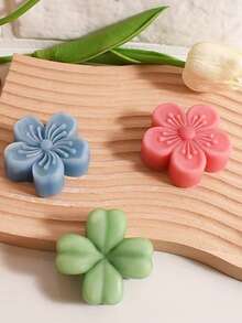 用于制作幸运四叶草、樱花、梅花、波斯菊等花形石膏/蜡烛的硅胶模具 - A-白色 - 查看 4