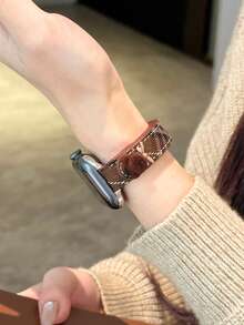 1 pieza Correa de reloj a cuadros marrones compatible con Apple Watch Series 3/2/1/SE/S11/S10/S9/S8/S7/S6/S5/S4/S3/S2/S1, Tamaño: 38mm, 40mm, 41mm, 42mm, 44mm, 45mm, 46mm, 49mm. Diseño de moda único con decoración de oso lindo y hebilla, adecuado como regalo para niñas, fiestas, bailes, playas, viajes y uso diario para mujeres - Café integral - Ver 9