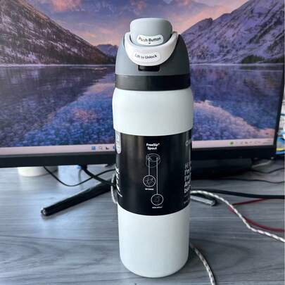 32oz Stainless Steel Insulated Sports Water Bottle With Straw, Suitable For Sports, Travel And School, 32oz Large Capacity Metal Vacuum Insulated Coffee Travel Mug, 32oz Portable Water Bottle, Keeps Hot/Cold For Hours, Sweat-Proof, Durable, 32oz Outdoor Sports Water Bottle For Outdoor Activities, Camping, Driving, Birthday Gift, Christmas Gift For Fitness Enthusiasts