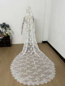 Luxury Lace Material Long Bridal Wedding Veil, Suitable For Wedding Photography Church Veil, Photography Prop - White - View 4