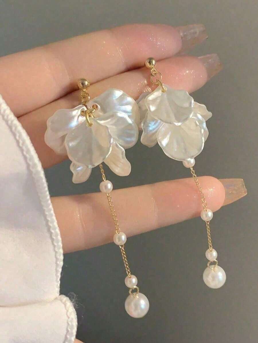 Korean Style Floral Faux Pearl Chain Dangle Earrings, Elegant Sweet Girl Ear Accessories Christmas Decorations Home Christmas Gifts Christmas Decor - White - View 1