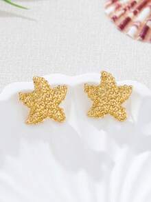 1 Pair European And American Design Wrinkled Starfish Earrings - Yellow Gold - View 2