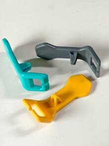 1pc Baby Car Safety Seat Belt Release Assist Tool - Child Car Seat Button Push-Style Unbuckle Tool - Multicolor - View 6