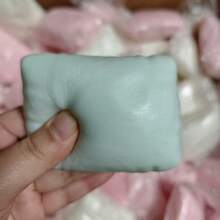 Mainan Bantal Anak Kucing yang Empuk & Menenangkan, Mainan Gelisah Kreatif, Lembut, Lengket, dan Lambat Memantul Kembali, Hadiah Mini, Mainan Jari Portabel, Hadiah Ulang Tahun dan Liburan untuk Teman dan Keluarga - MultiWarna - View 9