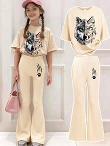 1 Conjunto de ropa para niña preadolescente, que incluye una camiseta de cuello redondo color albaricoque y pantalones acampanados a juego, con estampado gráfico creativo de cabeza de lobo - Albaricoque - View 2