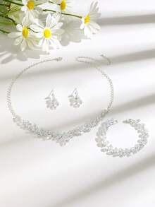 Elegant Fashion Geometric Pattern Crystal Necklace, Earrings And Bracelet Jewelry Set, Suitable For Party, Wedding And Formal Occasions - White - View 6