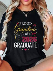 Camiseta de verano para abuelas de la generación de 2026, orgullosas de graduarse. Camiseta informal de manga corta y cuello redondo para verano y primavera. Ropa de mujer. - Negro - Ver 1