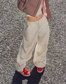 Adidas SAMBA OG Unisex Sneakers, Casual Sneakers. - Red - View 1